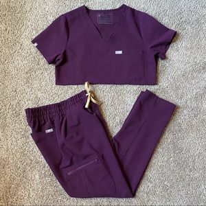 NWOT - Figs Scrubs Set in Deep Purple (XS/XSP)